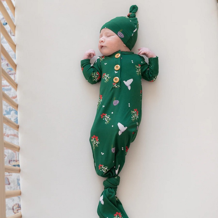 Nursery Snuggle Bugz | Holiday Knotted Gown & Hat Mistletoe