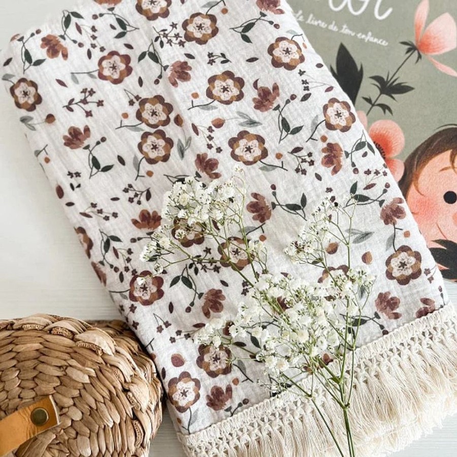 Nursery Snuggle Bugz | Organic Muslin Swaddle Blanket